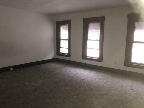 208 Pattison St, Braddock, PA 15104 photo 4