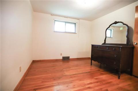 140 Summit Dr, Irwin, PA 15642 photo 12