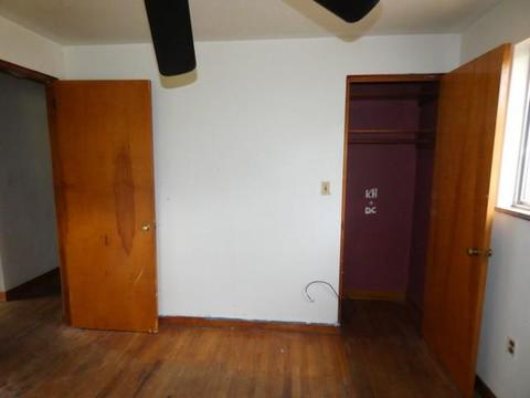 148 Chess St, New Eagle, PA 15067 photo 8