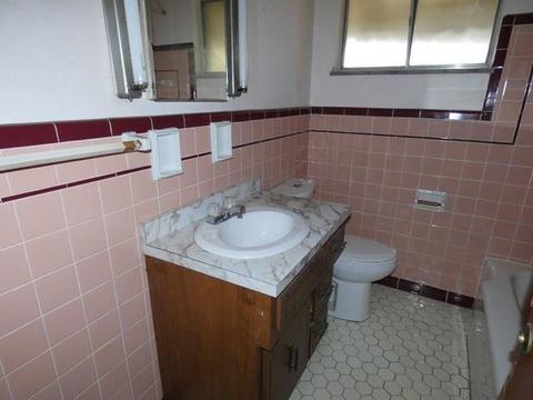 148 Chess St, New Eagle, PA 15067 photo 11