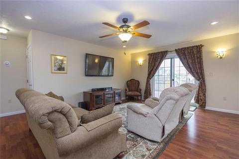112 Heathcliffe Dr, Monaca, PA 15061 photo 12