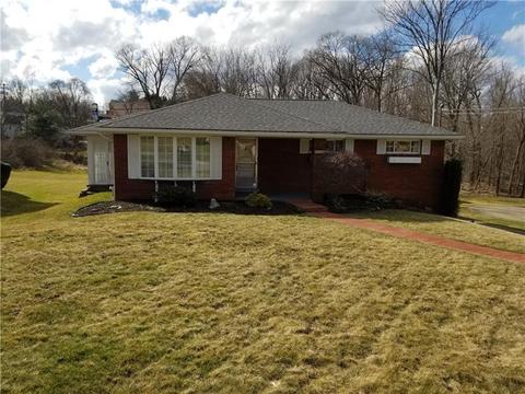 111 Long Dr, Irwin, PA 15642 photo 1