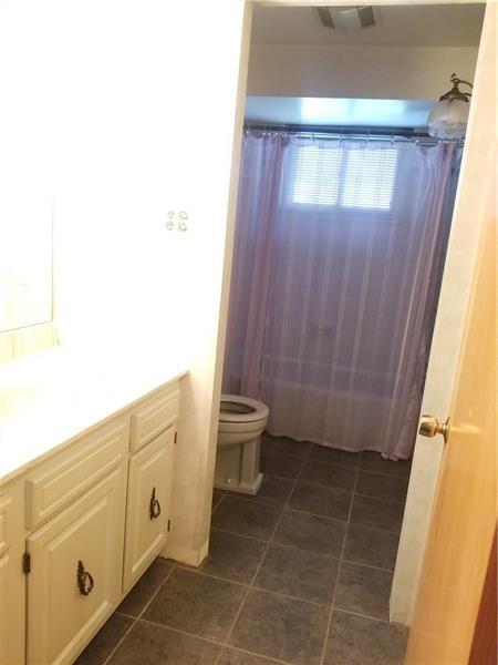 111 Long Dr, Irwin, PA 15642 photo 7