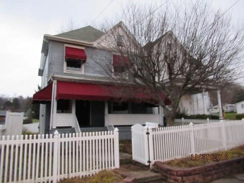 628 Painter St, Everson, PA 15631 photo 1