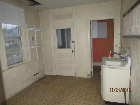 628 Painter St, Everson, PA 15631 photo 3