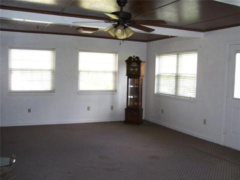 607 Maple Ave, New Eagle, PA 15067 photo 8