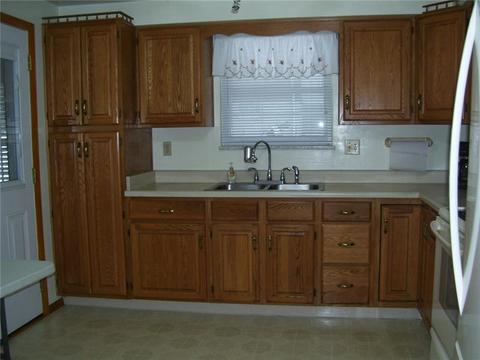 607 Maple Ave, New Eagle, PA 15067 photo 14