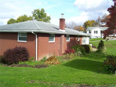 607 Maple Ave, New Eagle, PA 15067 photo 6