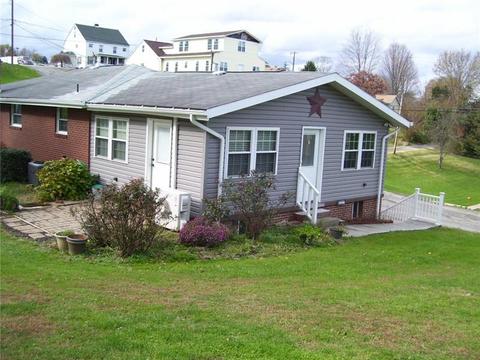 607 Maple Ave, New Eagle, PA 15067 photo 4