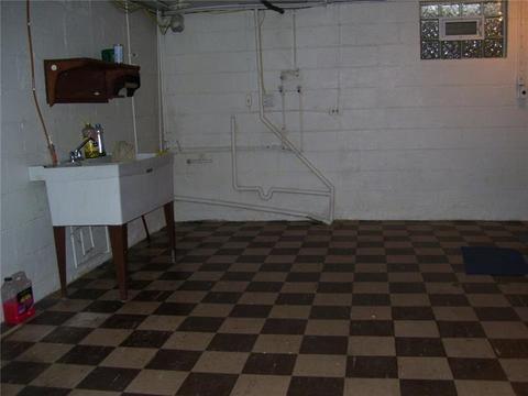 607 Maple Ave, New Eagle, PA 15067 photo 16
