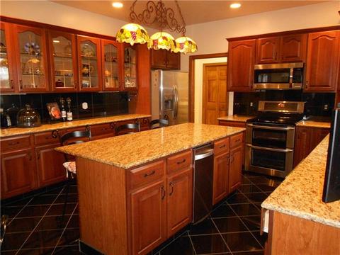 64 Raphael Dr, Irwin, PA 15642 photo 4