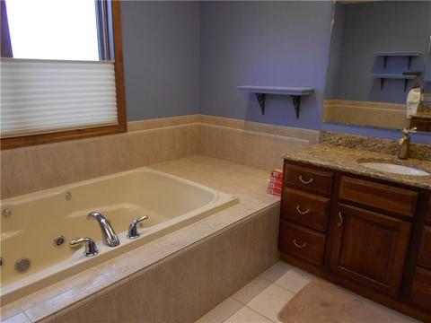 64 Raphael Dr, Irwin, PA 15642 photo 14