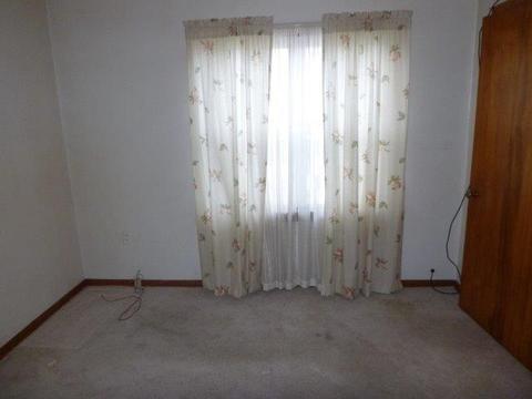 1015 Wolfe Dr, North Braddock, PA 15104 photo 6