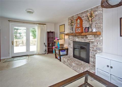 2942 Arrowhead Ct, Export, PA 15632 photo 11