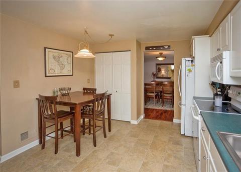 2942 Arrowhead Ct, Export, PA 15632 photo 9