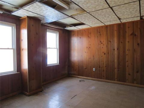 157 E Second St, Derry, PA 15627 photo 9