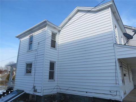 157 E Second St, Derry, PA 15627 photo 2