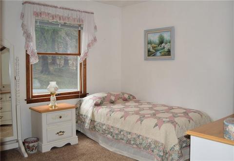 2898 Dirling Ln, Irwin, PA 15642 photo 11