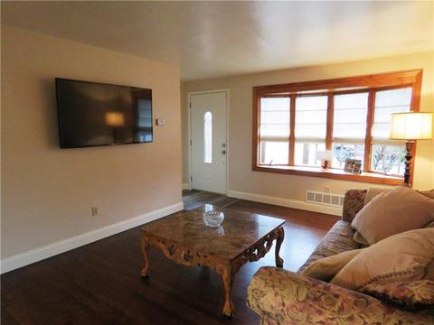 14304 Roberta Dr, Irwin, PA 15642 photo 4