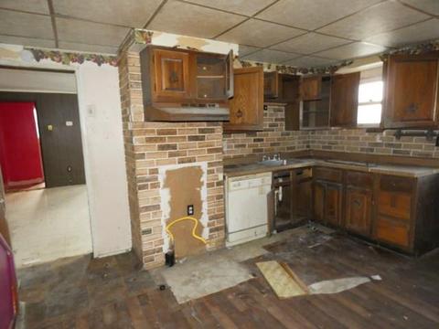 1728 Wolfe Ave, North Braddock, PA 15104 photo 9