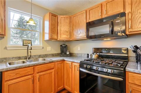 507 Pine Bluff Dr, Mars, PA 16046 photo 8