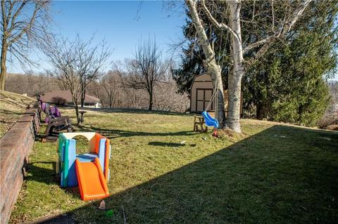 9837 Mark Ave, Irwin, PA 15642 photo 5