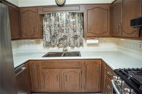 9837 Mark Ave, Irwin, PA 15642 photo 10