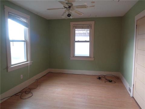 525 Pine St, Ambridge, PA 15003 photo 8