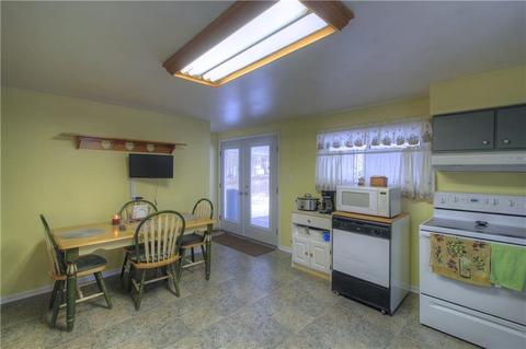 942 Monaca Rd, Monaca, PA 15061 photo 10