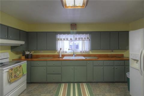 942 Monaca Rd, Monaca, PA 15061 photo 9