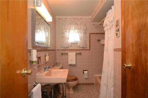 13 Eichelberger Dr, Coraopolis, PA 15108 photo 12