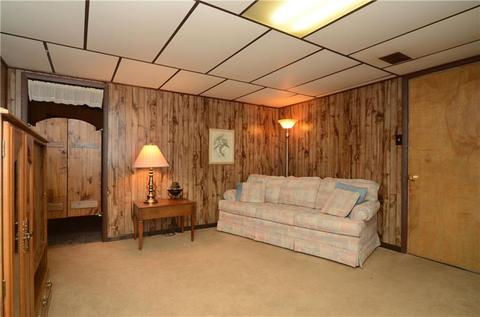 13 Eichelberger Dr, Coraopolis, PA 15108 photo 14