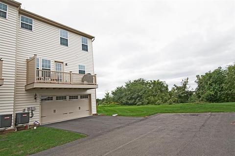 2805 Pointe View Dr, Mars, PA 16046 photo 3