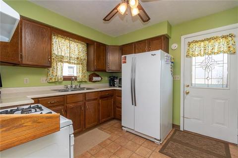 113 16th St, Monaca, PA 15061 photo 2