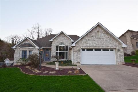 620 Stonebridge Dr, Irwin, PA 15642 photo 1