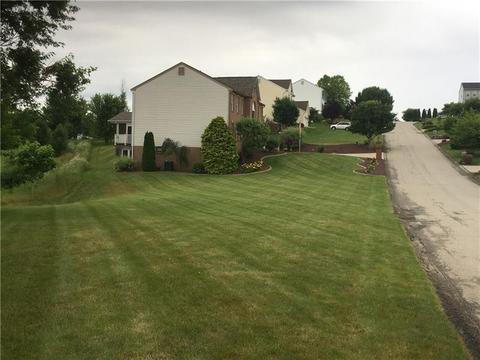 3250 Hawk Dr, Irwin, PA 15642 photo 4