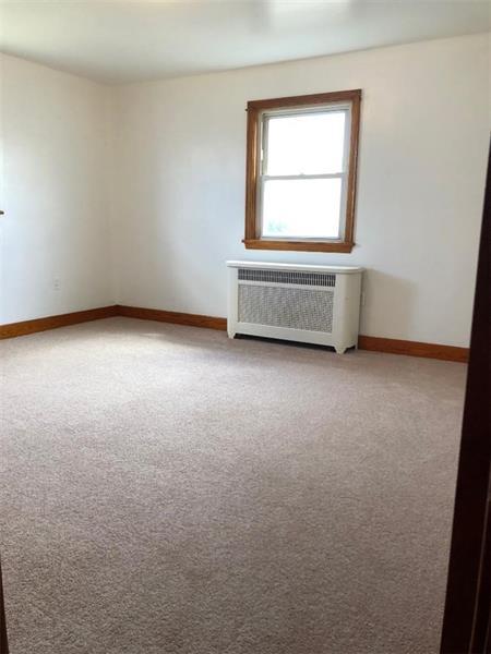 143 E 2nd St, Derry, PA 15627 photo 8