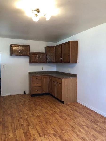 143 E 2nd St, Derry, PA 15627 photo 4