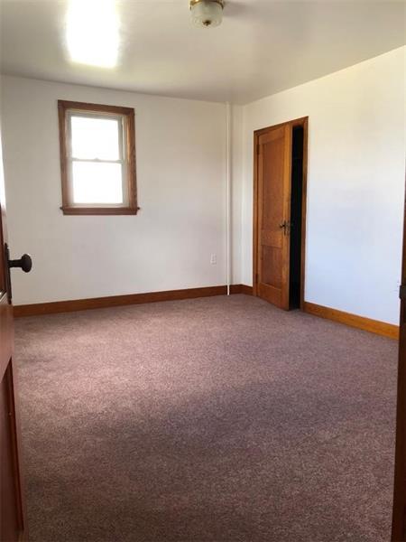 143 E 2nd St, Derry, PA 15627 photo 7
