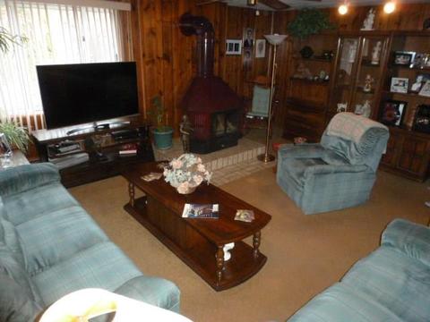 302 Fleet St, Braddock, PA 15104 photo 12