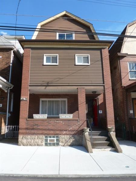 302 Fleet St, Braddock, PA 15104 photo 1