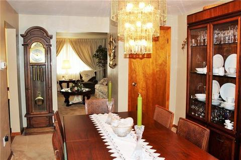 302 Fleet St, Braddock, PA 15104 photo 9