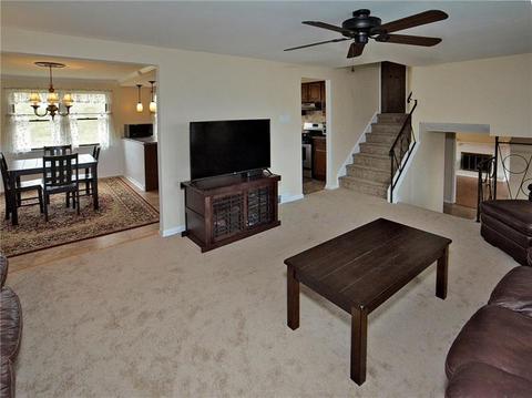 19 Dover Rd, Irwin, PA 15642 photo 11