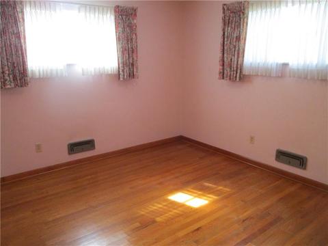 113 Mills Ave, Braddock, PA 15104 photo 2