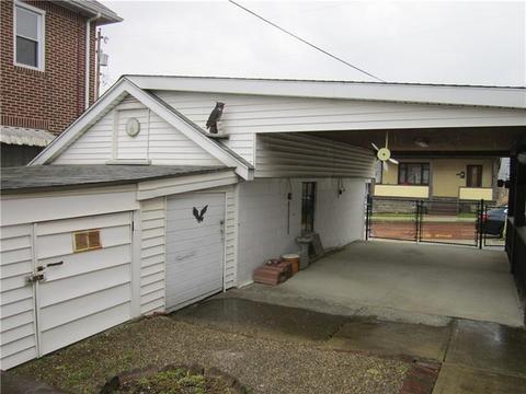 313 Beech St, Vandergrift, PA 15690 photo 11