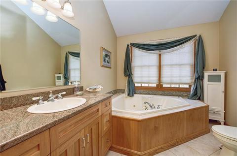 109 Oakcrest Dr, Monaca, PA 15061 photo 14