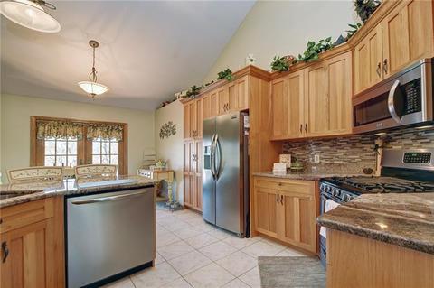 109 Oakcrest Dr, Monaca, PA 15061 photo 11