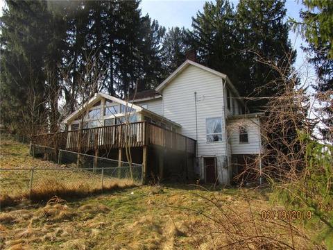 228 Pine Dr, Carnot-moon, PA 15108 photo 5