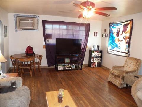1005 Jackson St, Vandergrift, PA 15690 photo 4