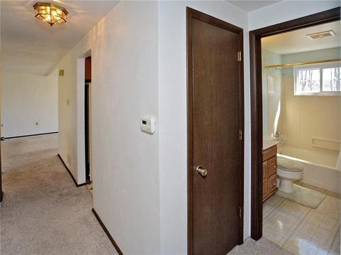 140 Chris Dr, Irwin, PA 15642 photo 12